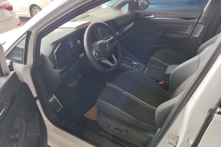 大众 高尔夫 2023款 改款 280TSI DSG R-Line中控内饰19