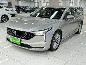 奔腾B70 2023款 第三代 1.5T 自动悦享型70周年纪念版