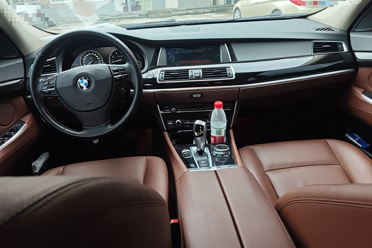 宝马5系GT 2014款 528i 领先型中控内饰7002