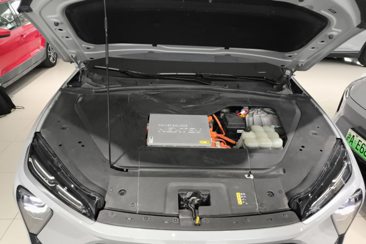 蔚来ES6 2020款 420KM 运动版机舱底盘24