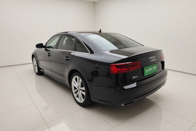 奥迪A6L 2018款 30周年年型 35 TFSI 运动型车身外观5