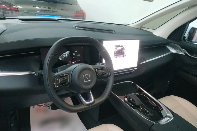 极氪009 2024款 光辉中控内饰7002