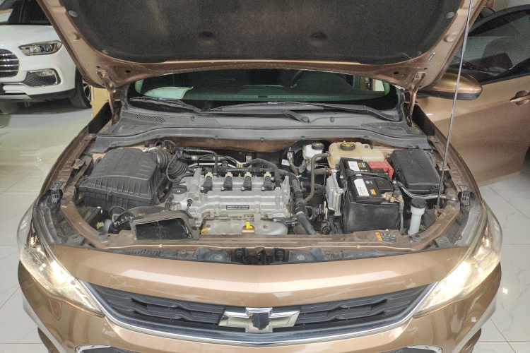 雪佛兰 科沃兹 2016款 1.5L 手动欣享版机舱底盘24