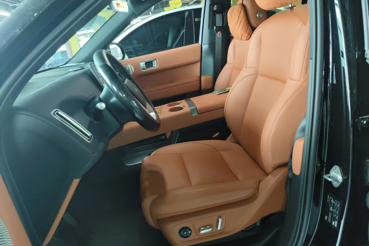 理想汽车 理想L6 2024款 Pro中控内饰19