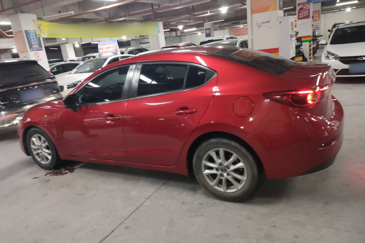 马自达3 昂克赛拉 2019款 云控版 三厢 1.5L 自动豪华型 国VI车身外观4