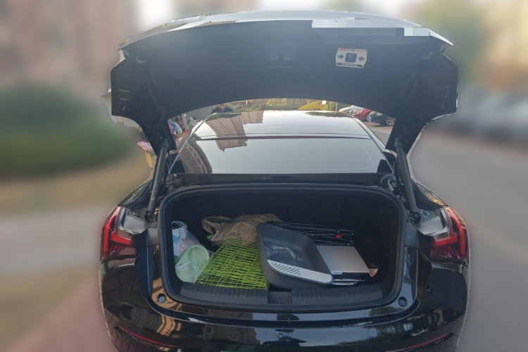 哪吒汽车 哪吒S 2023款 纯电 520km 后驱版中控内饰23