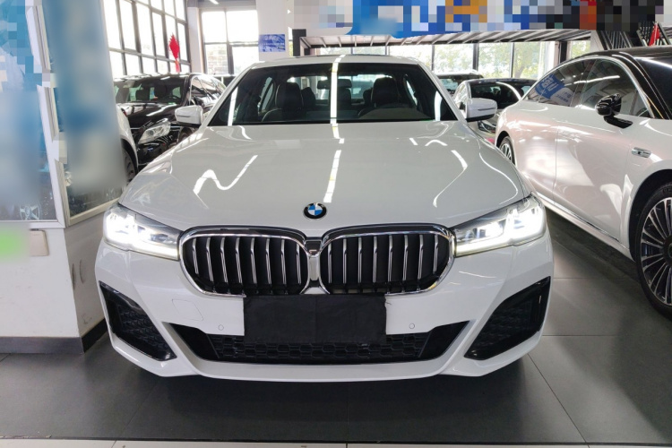 宝马5系 2021款 改款 525Li M运动套装车身外观2