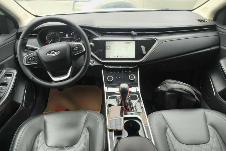 奇瑞 艾瑞泽GX 2018款 1.5T 手动型色版 国V中控内饰12