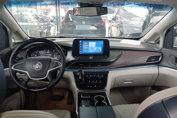 别克GL8 2022款 陆上公务舱 652T 舒适型中控内饰7002