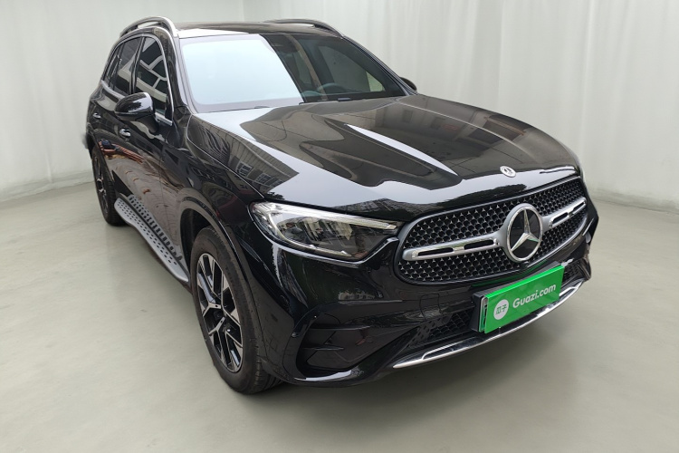 奔驰GLC新能源 2025款 350 e L 4MATIC 典藏版车身外观3