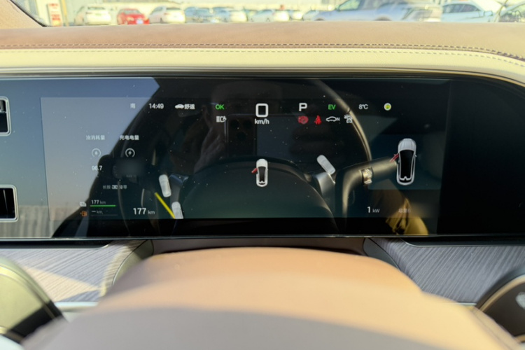 腾势Z9GT 2024款 1100四驱Max版局部细节14