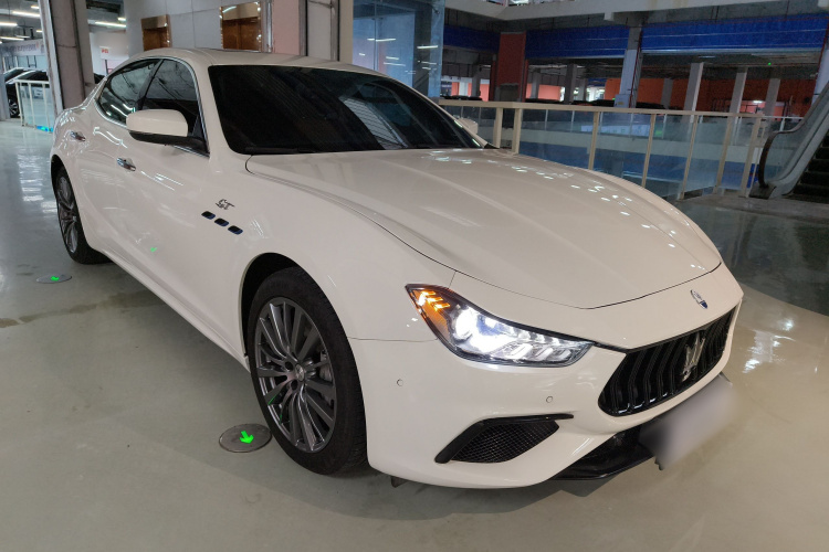 玛莎拉蒂 Ghibli 2023款 2.0T GT车身外观3