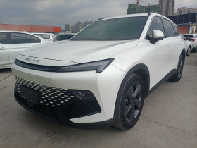 北京汽车 魔方 2022款 1.5T DCT铂金版