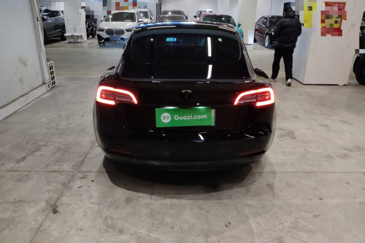特斯拉 Model 3 2022款 后轮驱动版车身外观6004