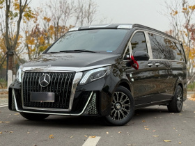 奔驰 威霆 2023款 2.0T 商务版 7座