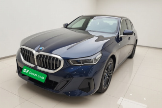 宝马5系 2025款 530Li 领先型 M运动套装