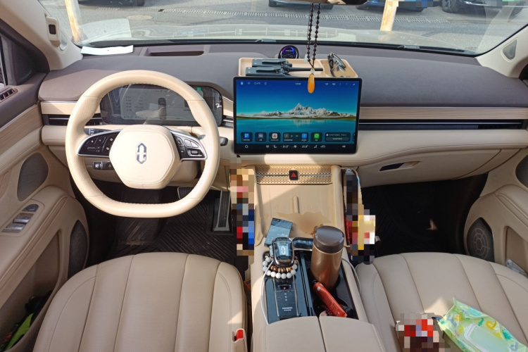 鸿蒙智行 问界M7 2024款 1.5T 智驾后驱Pro版 6座中控内饰7002