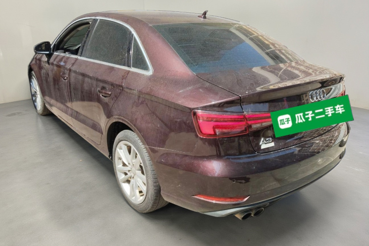 奥迪A3 2018款 30周年年型 Limousine 35 TFSI 进取型车身外观5