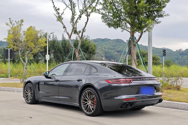 保时捷 2017款 Panamera 4 行政加长版 3.0T车身外观6002