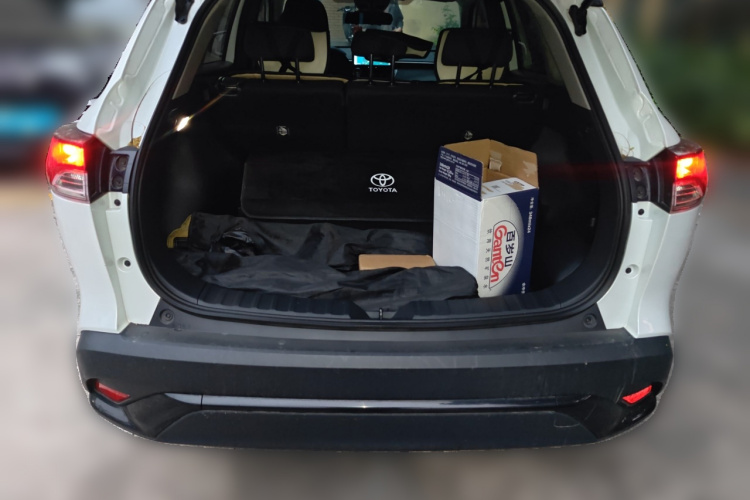 丰田 锋兰达 2023款 2.0L 智能电混双擎 领先版中控内饰23