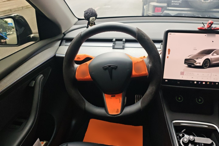 特斯拉 Model Y 2024款 后轮驱动版中控内饰13