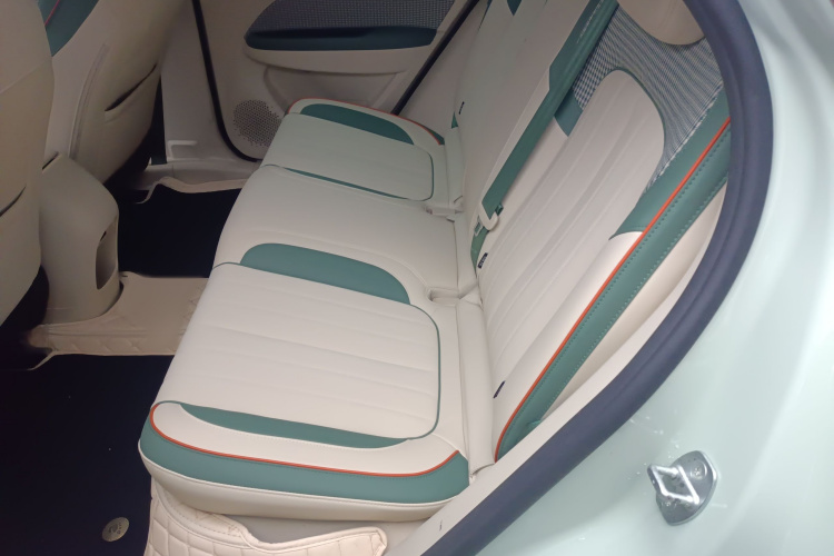 欧拉好猫 2023款 401km标准续航 豪华型 三元锂中控内饰7004