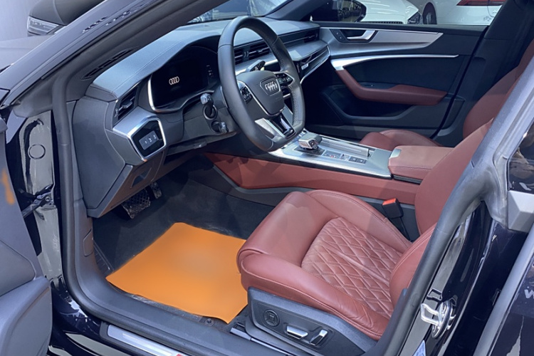 奥迪A7L 2024款 45 TFSI quattro S-line 黑武士版局部细节19