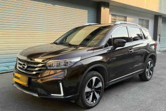 广汽传祺 传祺GS4 2019款 270T 自动两驱豪华智联版