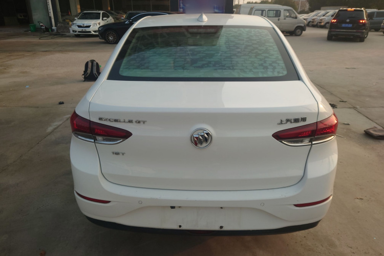 别克 英朗 2018款 15T 双离合精英型 国V车身外观6