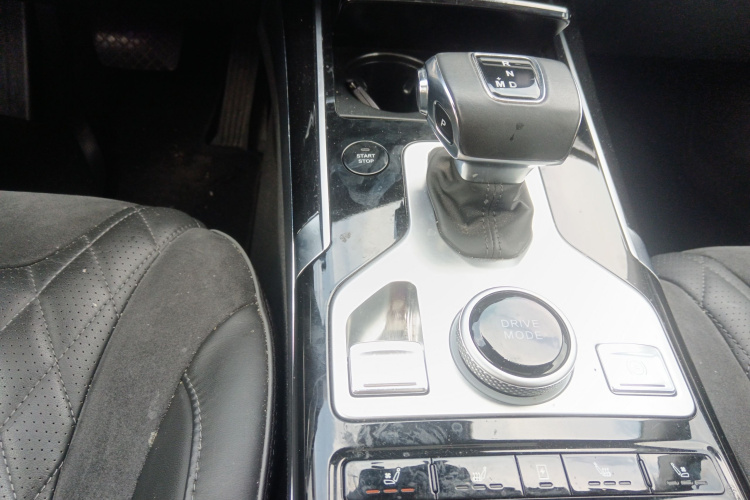 红旗HS5 2019款 2.0T 智联旗享四驱版局部细节18