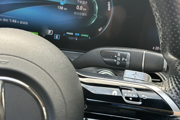 奔驰E级(进口) 2021款 E 260 时尚型运动版中控内饰7012