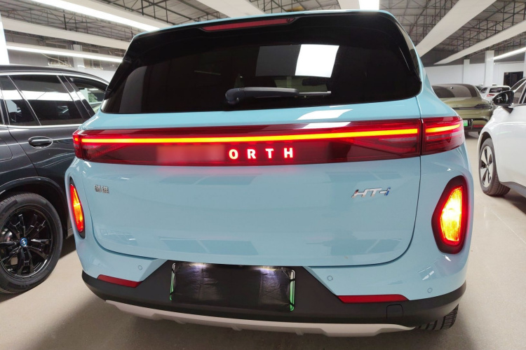 创维汽车 创维HT-i 2022款 1.5L PHEV 205KM 智远版Plus车身外观6