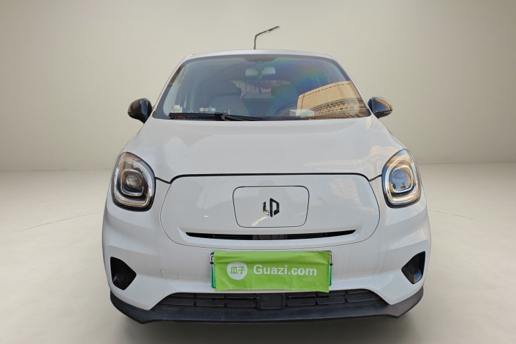 零跑汽车 零跑T03 2023款 200轻享版车身外观2