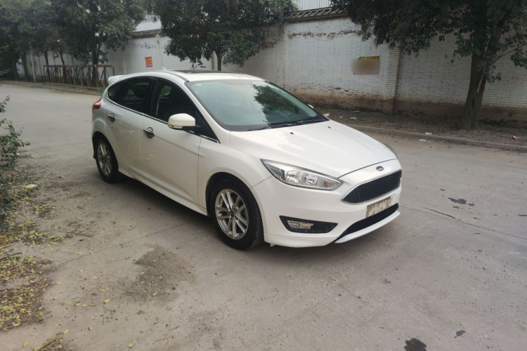 福特 福克斯 2017款 两厢 EcoBoost 180 自动精英型车身外观6004