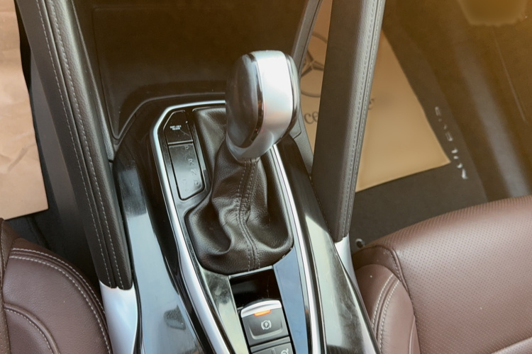 雷诺 科雷傲 2017款 2.5L 四驱旗舰版局部细节18