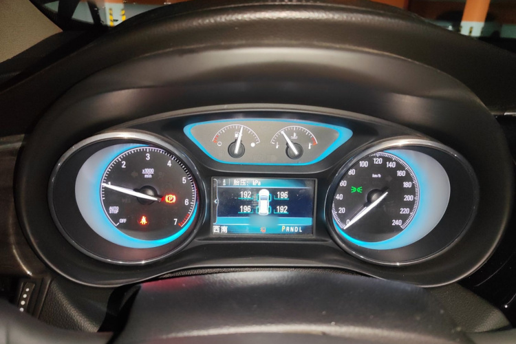 别克 昂科威 2016款 28T 四驱豪华型局部细节14