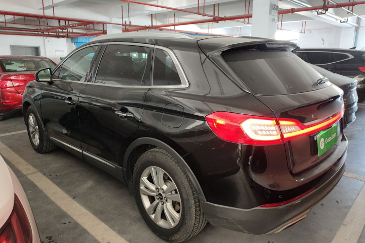 林肯MKX 2015款 2.0T 两驱尊享版车身外观4