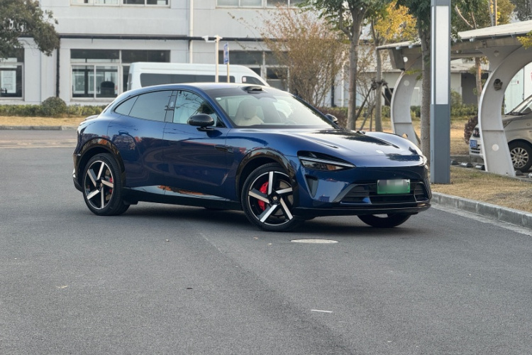 小米汽车 小米YU7 2025款 超长续航高性能四驱Max版车身外观6005