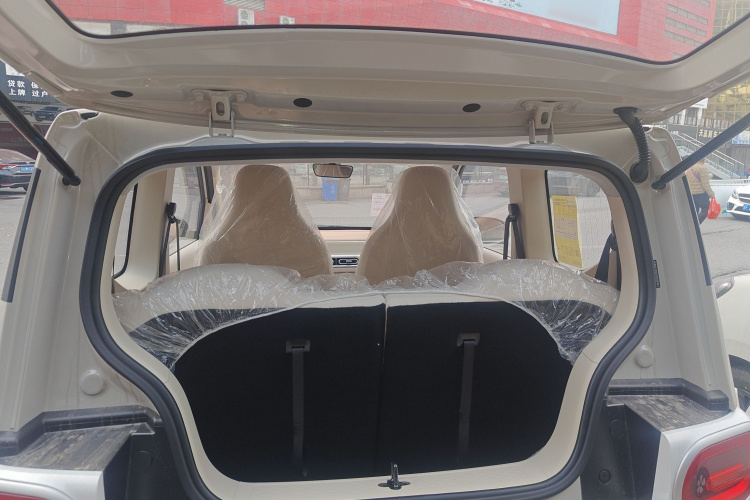 五菱汽车 宏光MINIEV 2024款 第三代 215km 青春版机舱底盘23