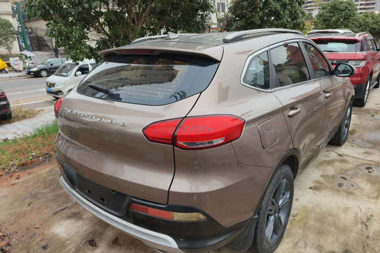 猎豹汽车 猎豹CS10 2017款 2.0T 手动新锐型车身外观7