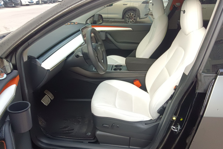 特斯拉 Model Y 2021款 Performance高性能全轮驱动版局部细节19