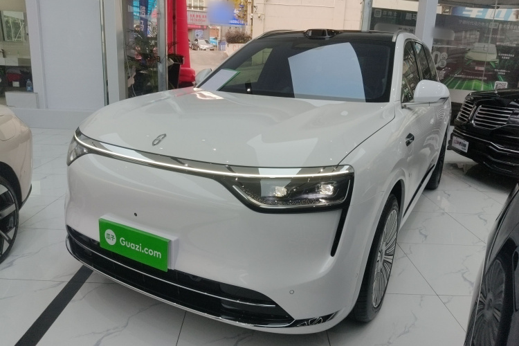 鸿蒙智行 问界M8 2025款 增程 Max+版 53.4kWh 5座版车身外观6003