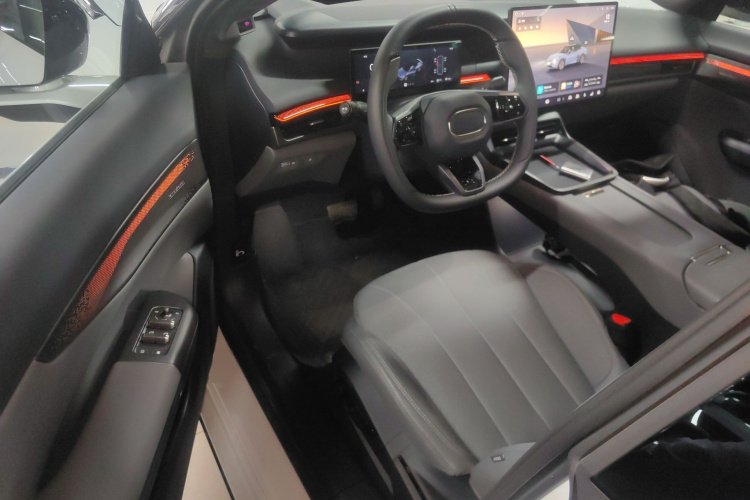 领克07 2024款 EM-P 126长续航 Ultra中控内饰20