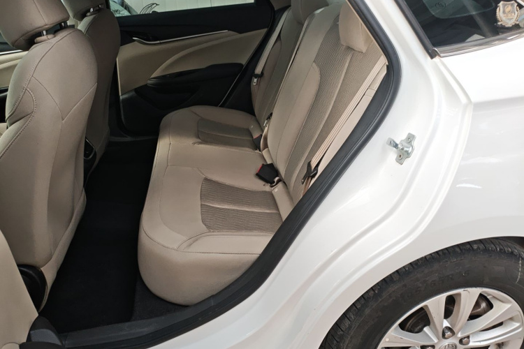 别克 英朗 2017款 15N 手动进取型中控内饰21