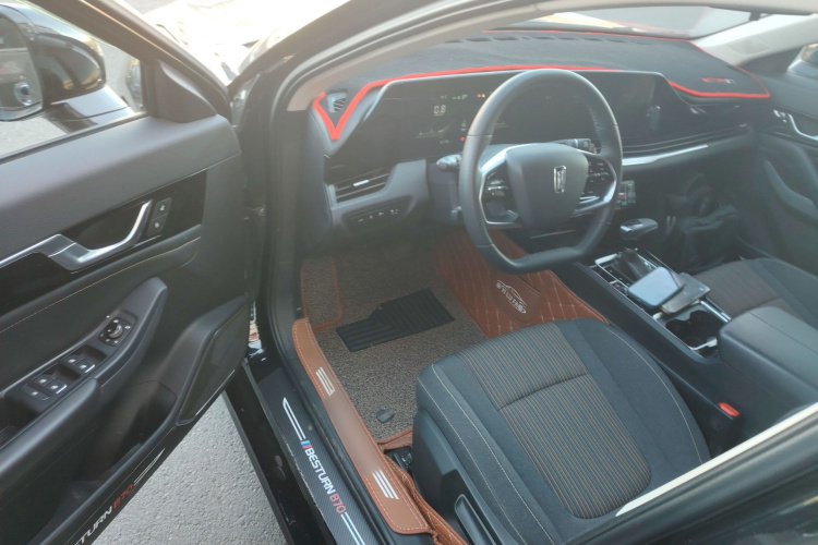 奔腾B70 2022款 第三代 1.5T 自动乐享型中控内饰7003