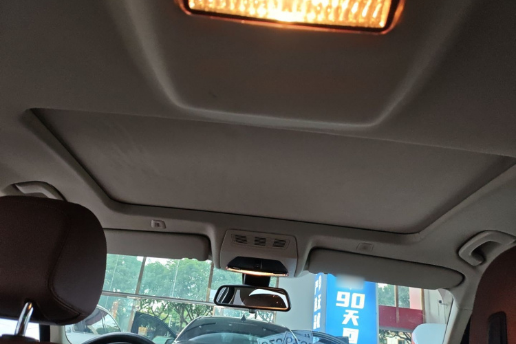 宝马5系(进口) 2014款 520i 典雅型中控内饰22