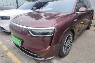 鸿蒙智行 问界M8 2025款 增程 Ultra版 53.4kWh 5座版