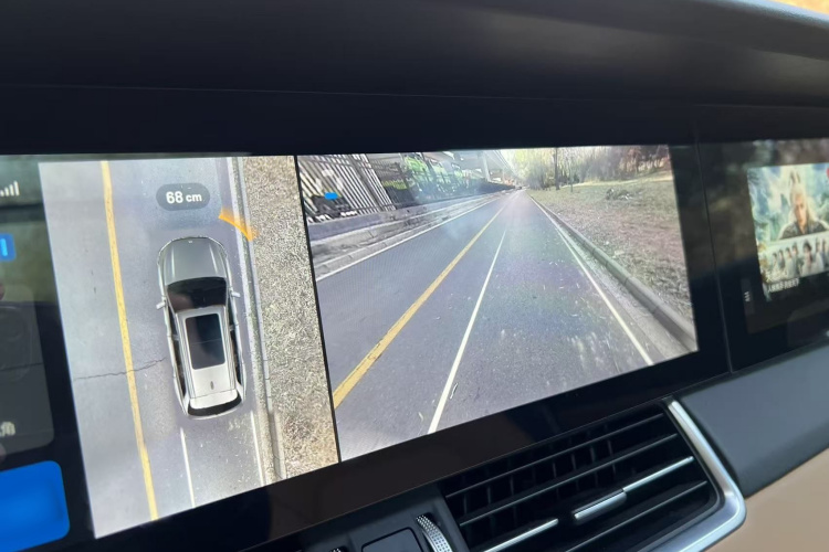 理想汽车 理想ONE 2021款 增程6座版中控内饰7013