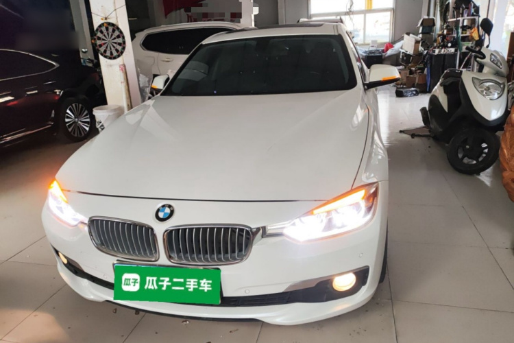 宝马3系 2018款 320Li 时尚型车身外观2
