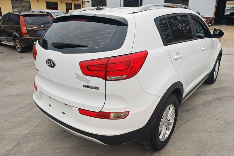 起亚 智跑 2016款 2.0L 自动两驱版GL车身外观7